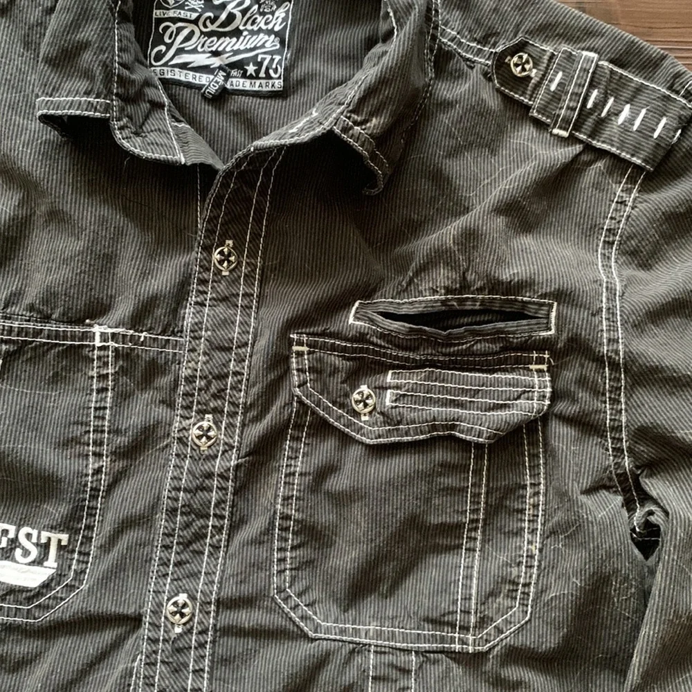 Affliction Men’s Button front distressed corduroy shirt. Size Medium. $FIRM$ - Picture 10 of 11
